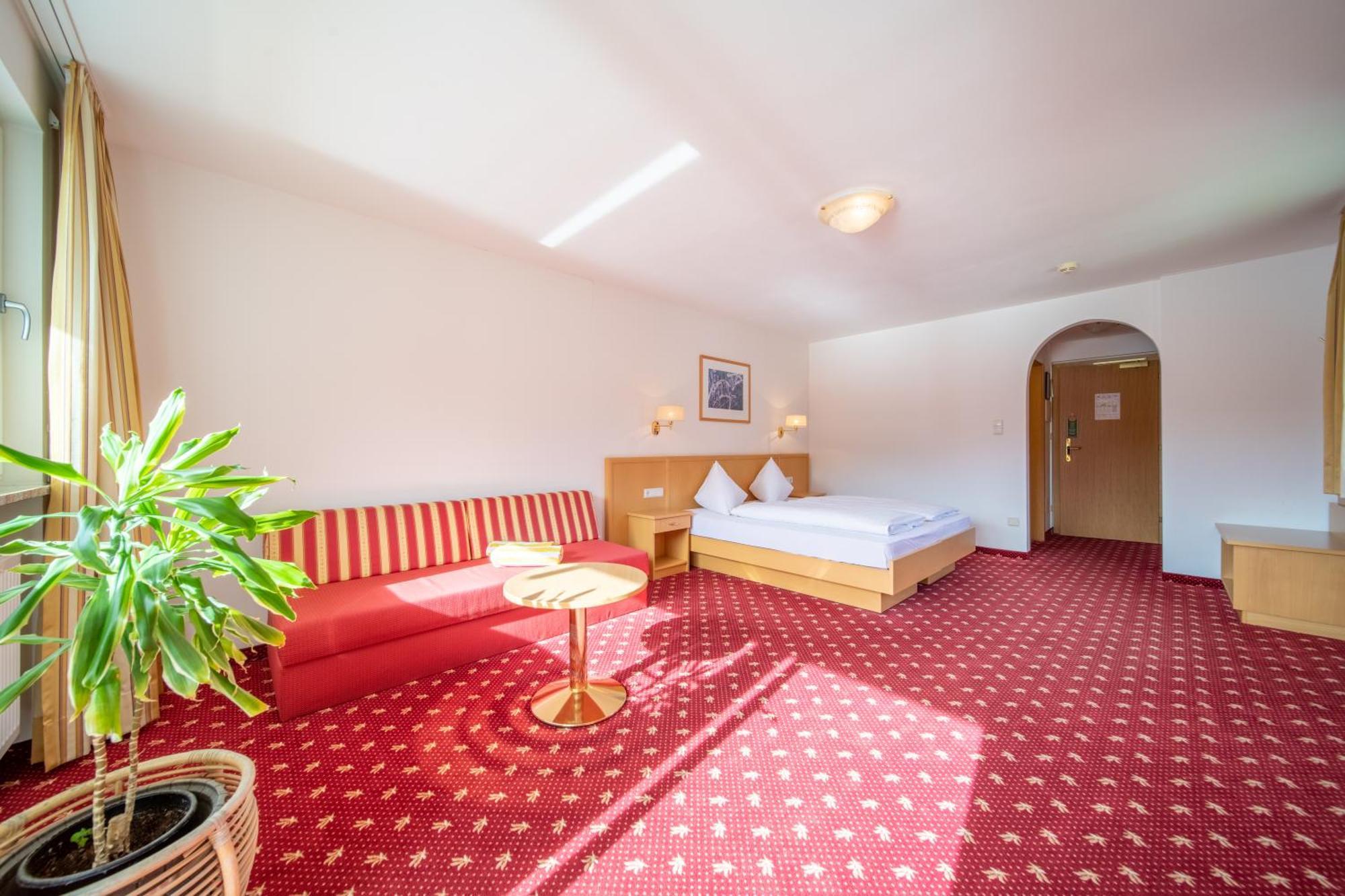 Hotel Seehof Monguelfo-Tesido / Welsberg-Taisten Exteriér fotografie