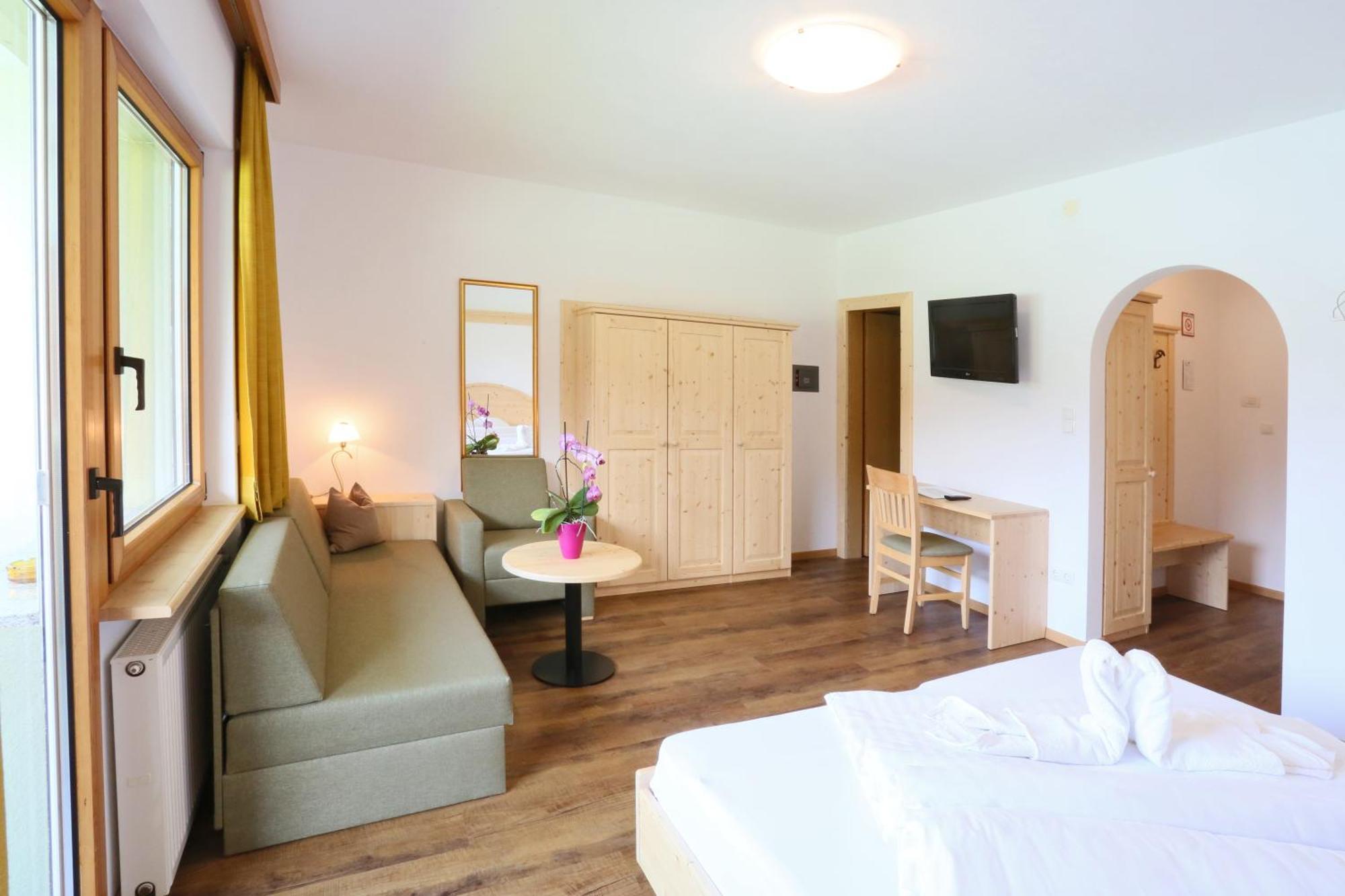 Hotel Seehof Monguelfo-Tesido / Welsberg-Taisten Exteriér fotografie